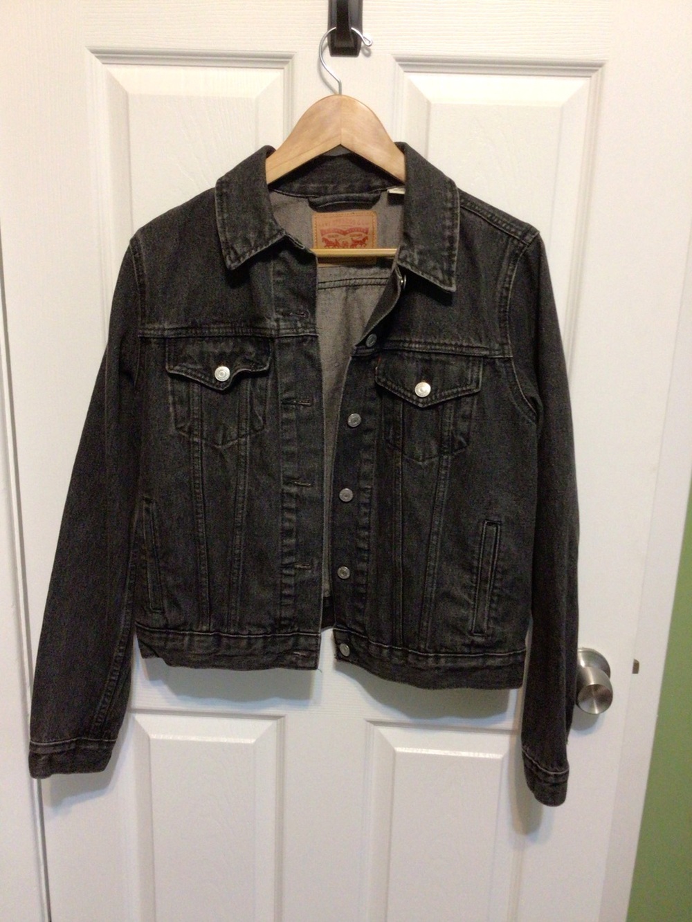 Levi’s denim trucker jacket women’s large EUC